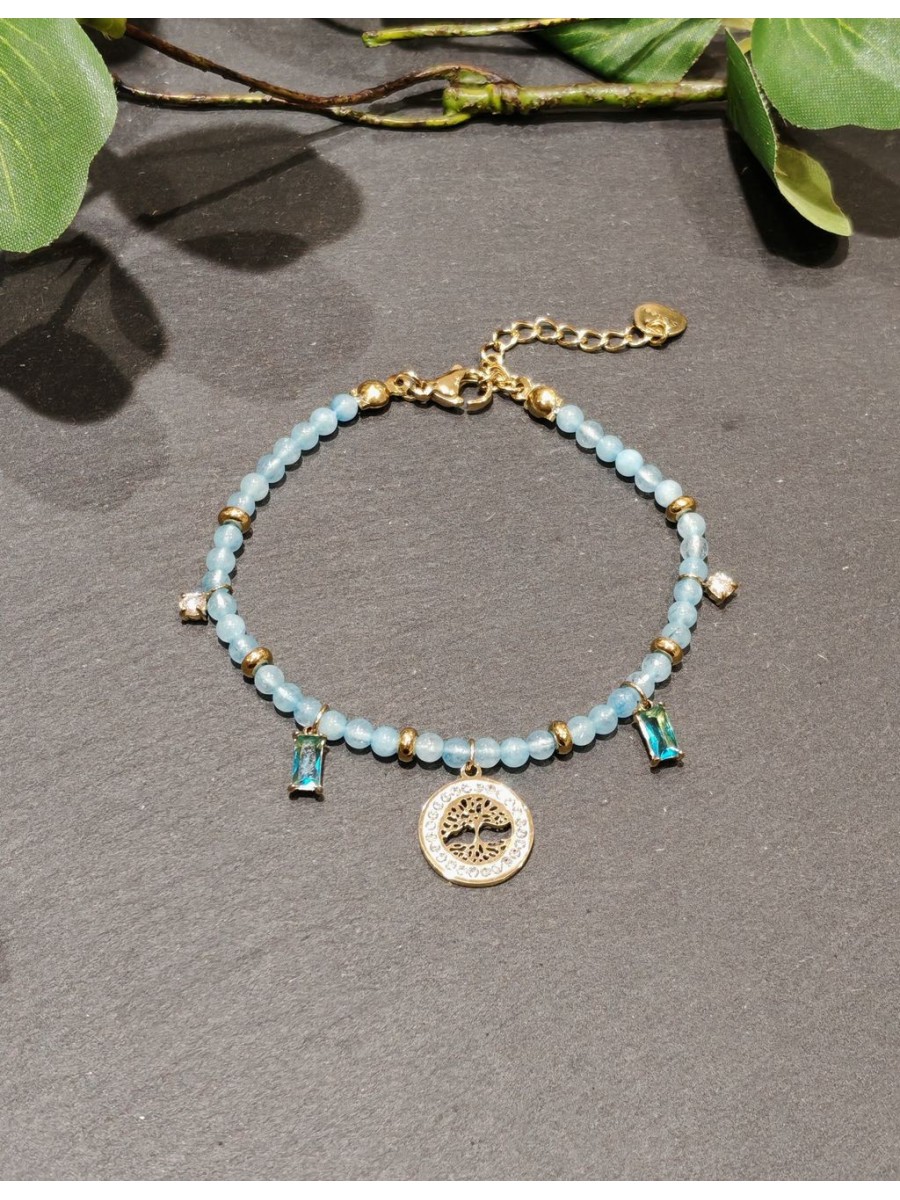 B002