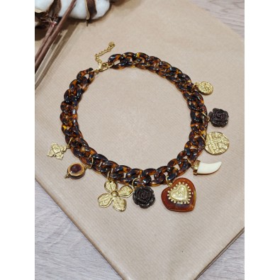 Collier en acier et résine...