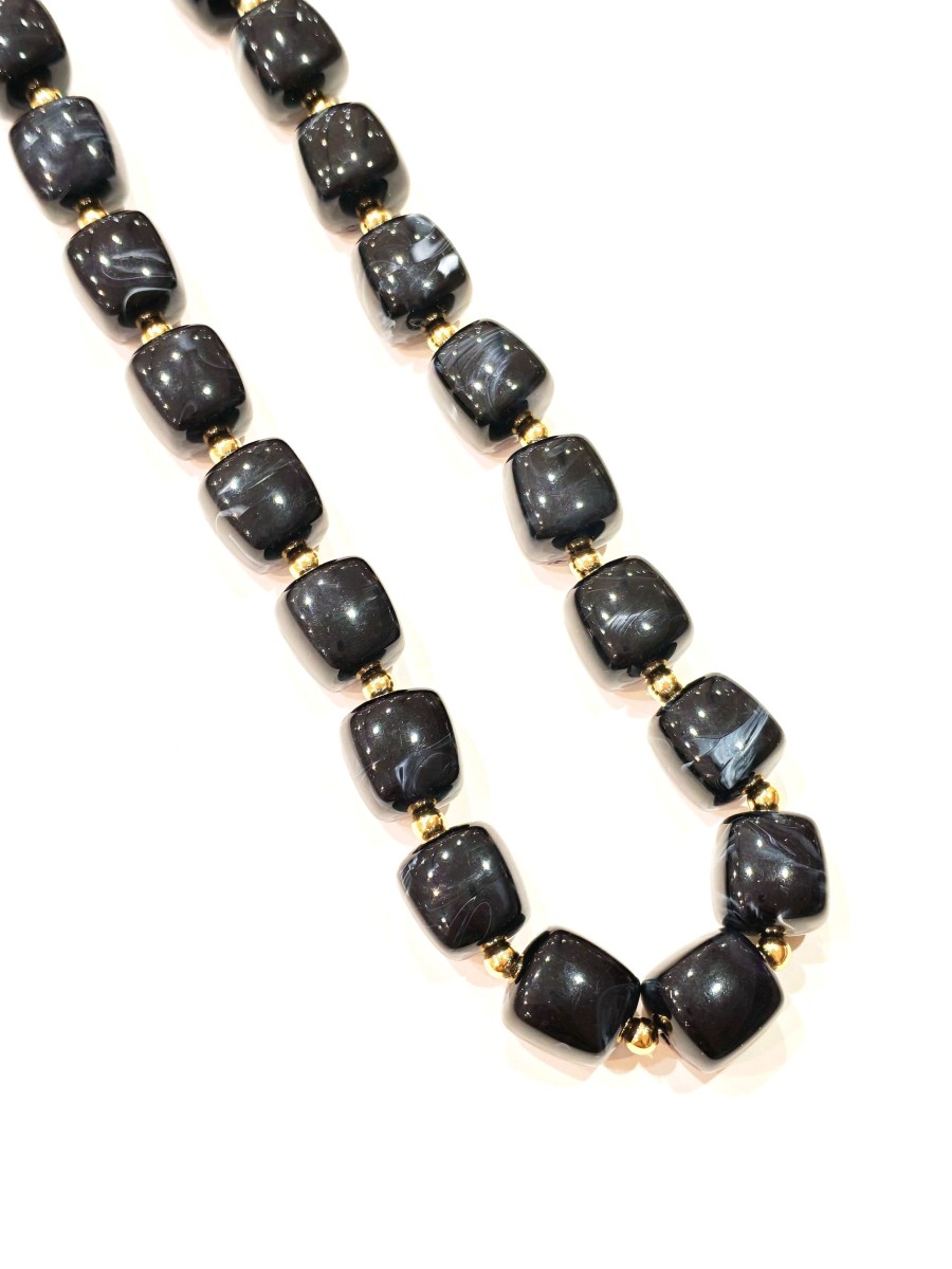 Collier en résine et acier N423